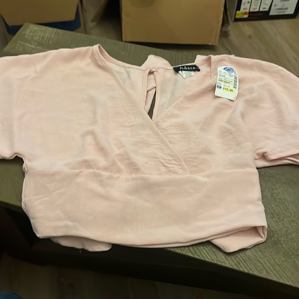 V neck top